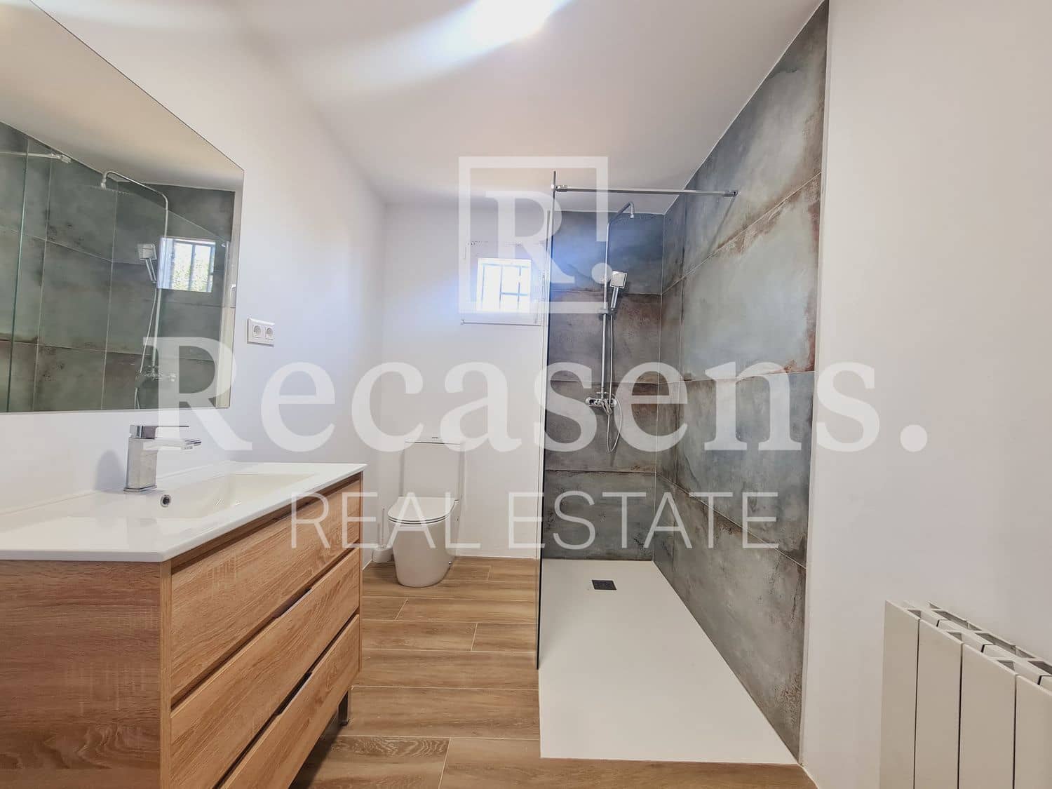 3 bedroom Villa for rent in Vilamarxant / Villamarchante with pool garage - € 1,650 (Ref: 9976662)