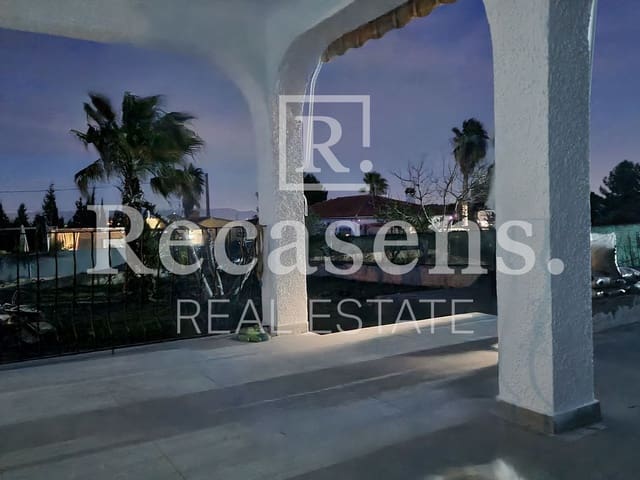 3 Zimmer Villa zu vermieten in Vilamarxant / Villamarchante mit Pool Garage - 1.650 € (Ref: 9976662)