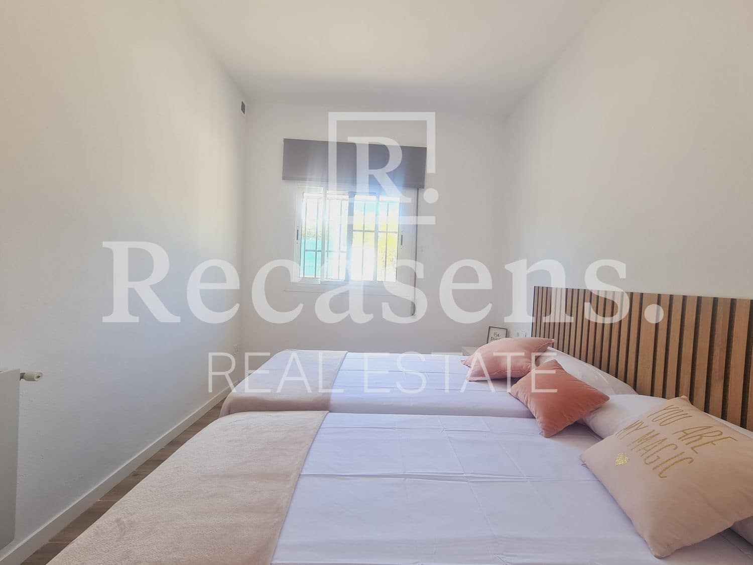 3 bedroom Villa for rent in Vilamarxant / Villamarchante with pool garage - € 1,650 (Ref: 9976662)