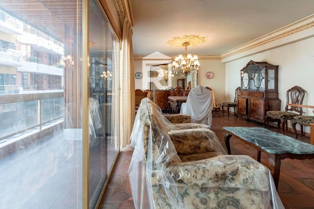 4 soverom Leilighet til salgs i Algemesí med garasje - € 165 000 (Ref: 9013094)