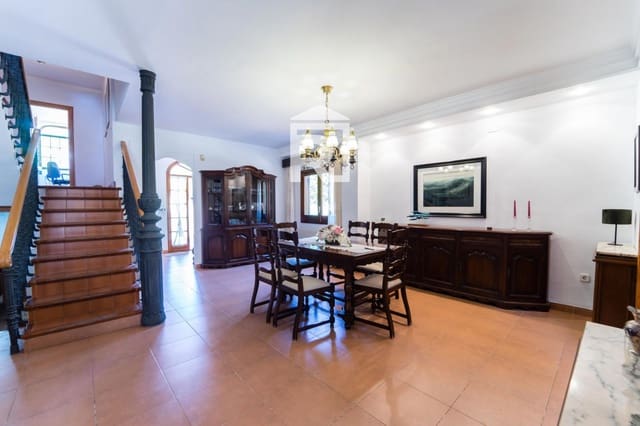 6 Zimmer Villa zu verkaufen in Picassent mit Pool Garage - 600.000 € (Ref: 9025677)