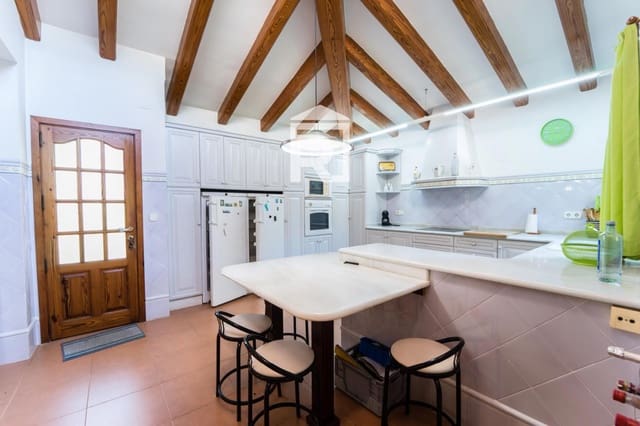 6 Zimmer Villa zu verkaufen in Picassent mit Pool Garage - 600.000 € (Ref: 9025677)