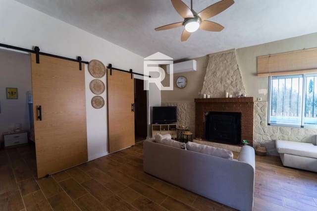 3 camera da letto Villa da affittare in Montserrat con piscina - 900 € (Rif: 9374069)