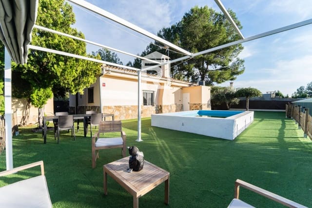 3 camera da letto Villa da affittare in Montserrat con piscina - 900 € (Rif: 9374069)