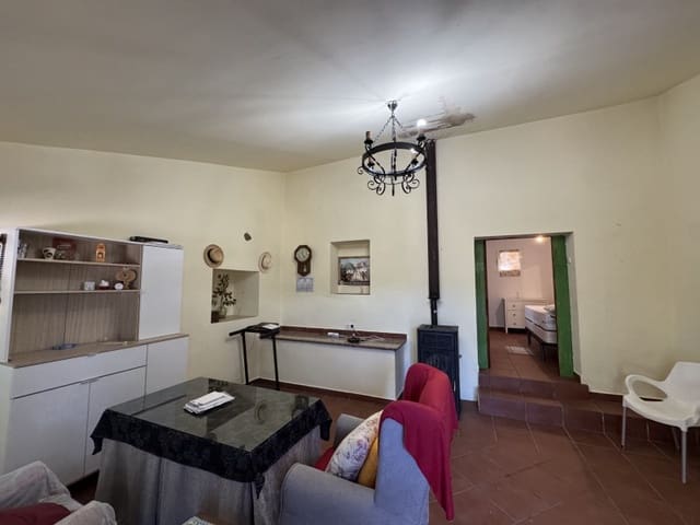 2 bedroom Finca/Country House for rent in Valencia de Alcántara with garage - € 550 (Ref: 10115586)