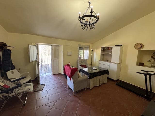 2 bedroom Finca/Country House for rent in Valencia de Alcántara with garage - € 550 (Ref: 10115586)