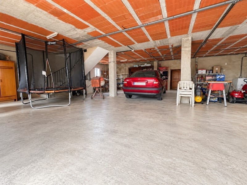 5 bedroom Villa for sale in Valencia de Alcantara - € 205,000 (Ref: 10124267)