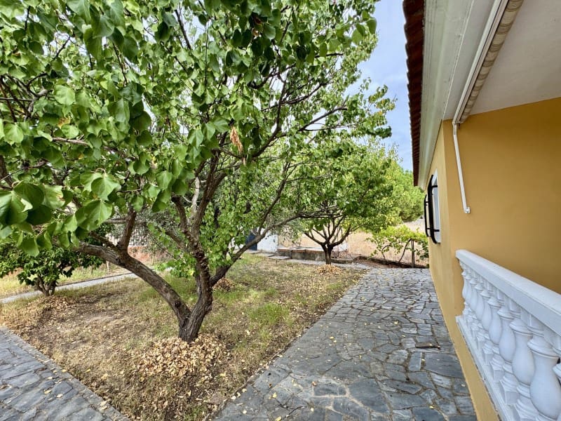 5 bedroom Villa for sale in Valencia de Alcantara - € 205,000 (Ref: 10124267)