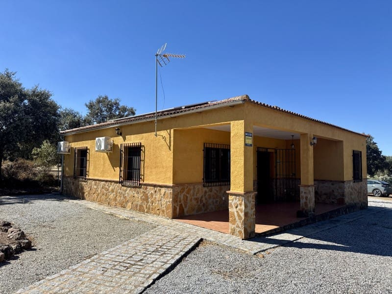 2 makuuhuone Maalaistalo myytävänä paikassa Zarza-Capilla mukana uima-altaan - 156 000 € (Ref: 10148471)