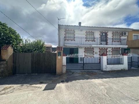 6 soveværelse Byhus til salg i Valencia de Alcántara - € 120.000 (Ref: 9160992)