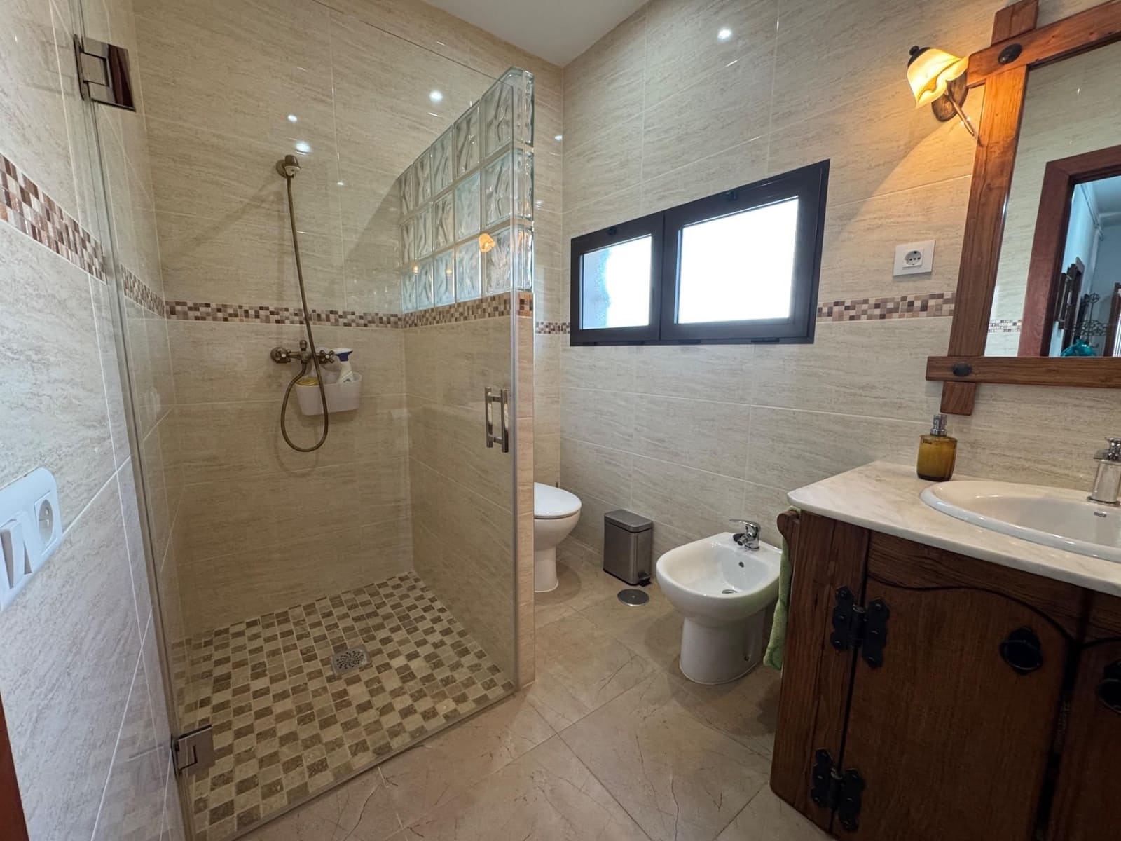 4 bedroom Finca/Country House for sale in Santiago de Alcantara with pool garage - € 195,000 (Ref: 9201890)