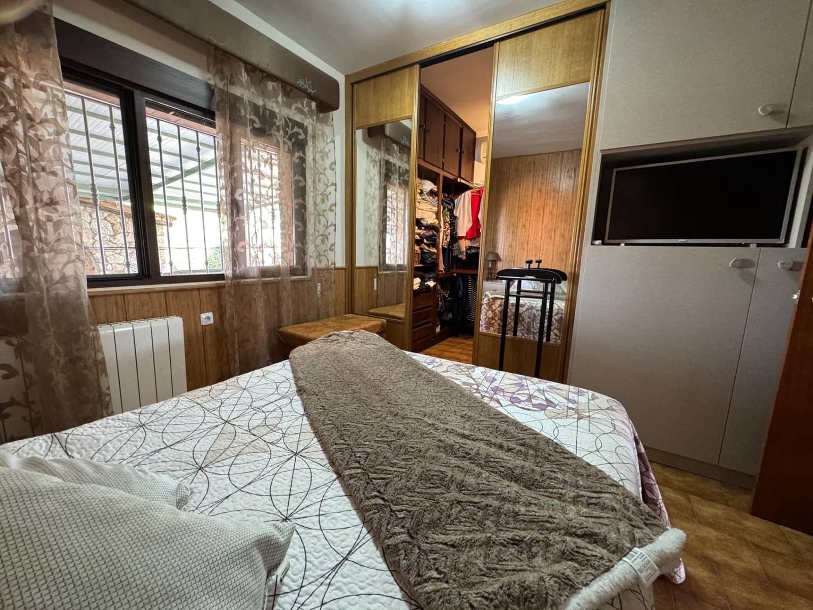 4 bedroom Finca/Country House for sale in Santiago de Alcantara with pool garage - € 195,000 (Ref: 9201890)