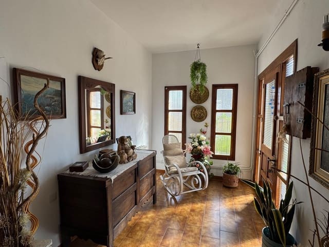 4 soverom Finca/Herregård til salgs i Santiago de Alcántara med svømmebasseng garasje - € 195 000 (Ref: 9201890)