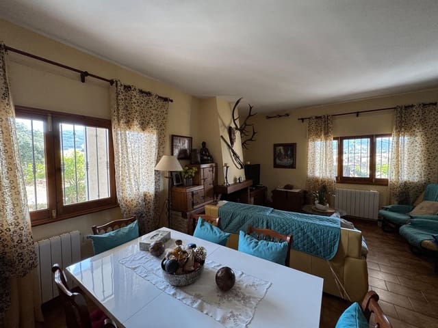 4 soverom Finca/Herregård til salgs i Santiago de Alcántara med svømmebasseng garasje - € 195 000 (Ref: 9201890)