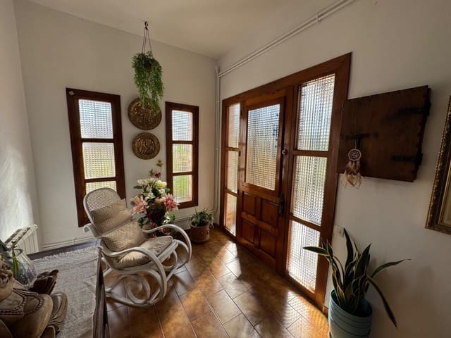 4 soverom Finca/Herregård til salgs i Santiago de Alcántara med svømmebasseng garasje - € 195 000 (Ref: 9201890)