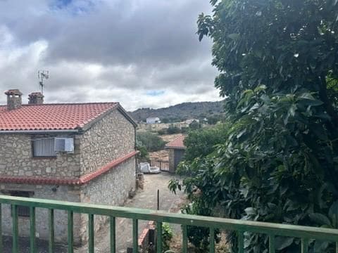 6 slaapkamer Huis te koop in Valencia de Alcantara met garage - € 120.000 (Ref: 9201893)