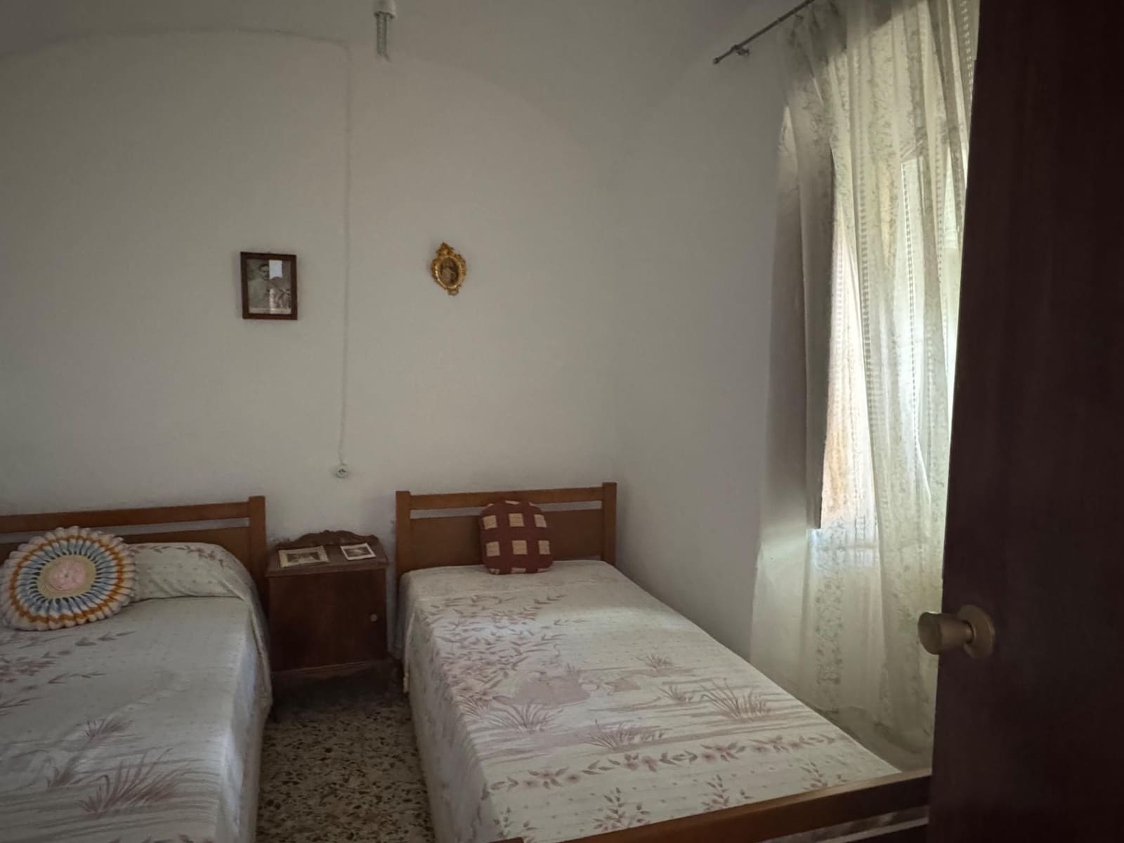 4 slaapkamer Huis te koop in Valencia de Alcantara met garage - € 66.000 (Ref: 9201894)