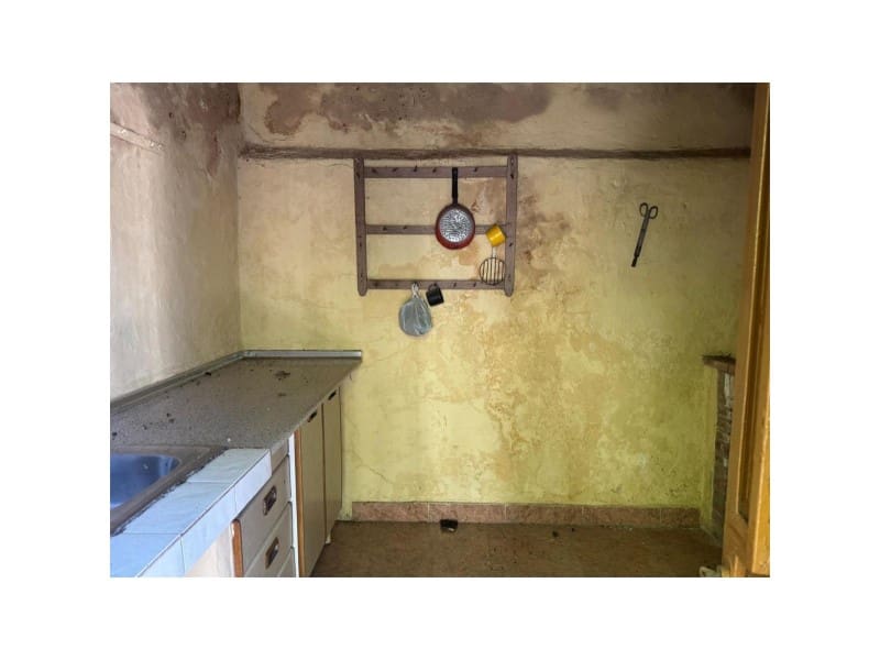 4 soverom Hus til salgs i Valencia de Alcantara - € 66 000 (Ref: 9201894)