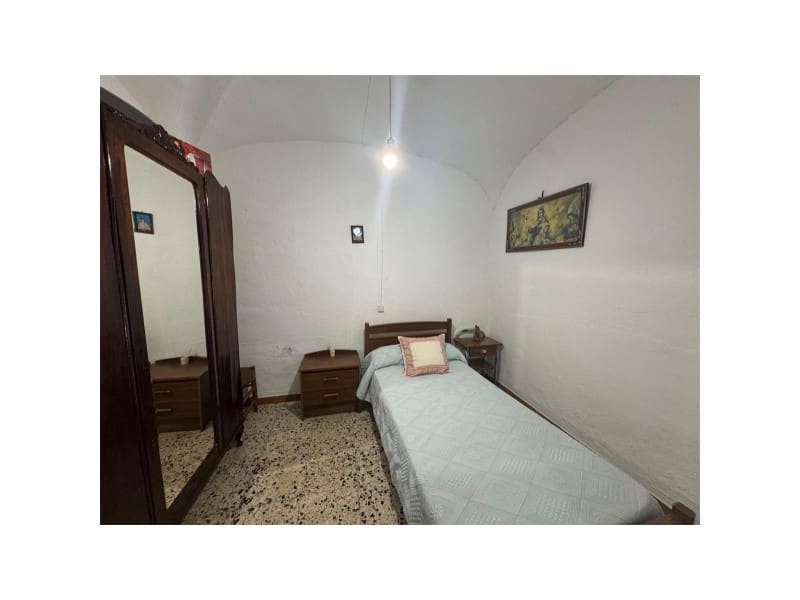 4 soverom Hus til salgs i Valencia de Alcantara - € 66 000 (Ref: 9201894)