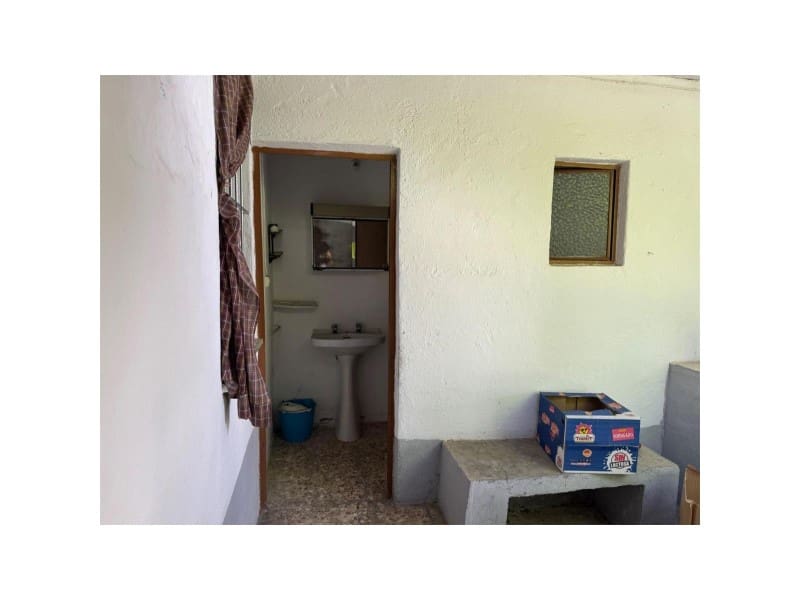 4 soverom Hus til salgs i Valencia de Alcantara - € 66 000 (Ref: 9201894)