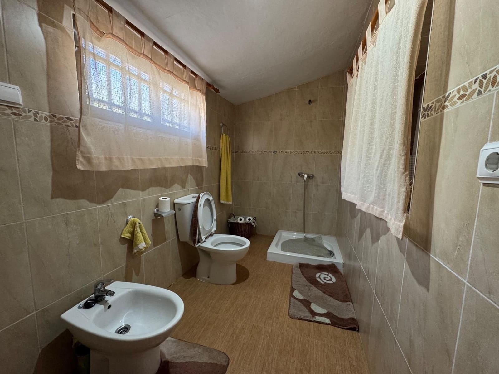 Finca/Casa Rural de 3 habitaciones en Valencia de Alcántara en venta con garaje - 90.000 € (Ref: 9201897)