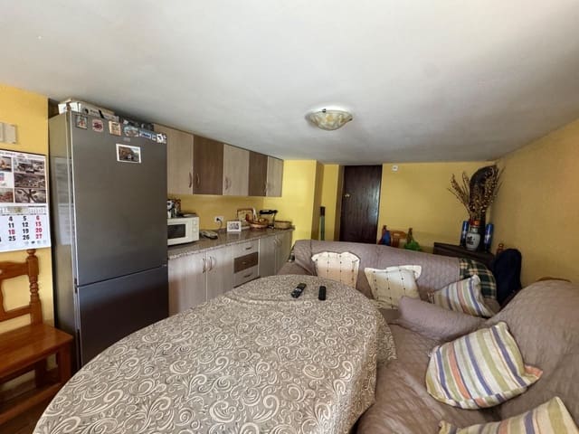 3 bedroom Finca/Country House for sale in Valencia de Alcántara with garage - € 90,000 (Ref: 9201897)