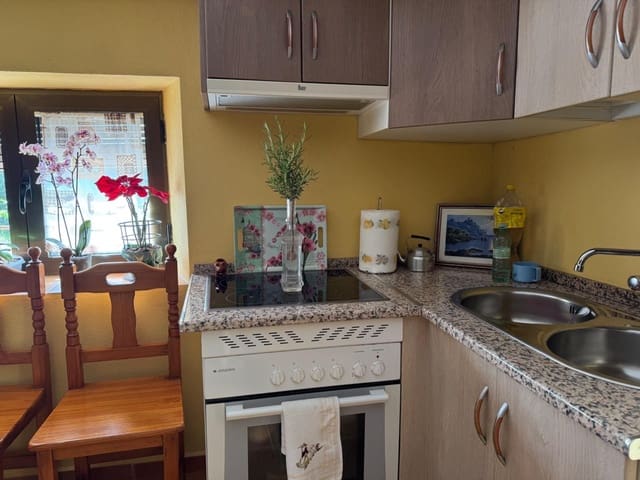 3 bedroom Finca/Country House for sale in Valencia de Alcántara with garage - € 90,000 (Ref: 9201897)