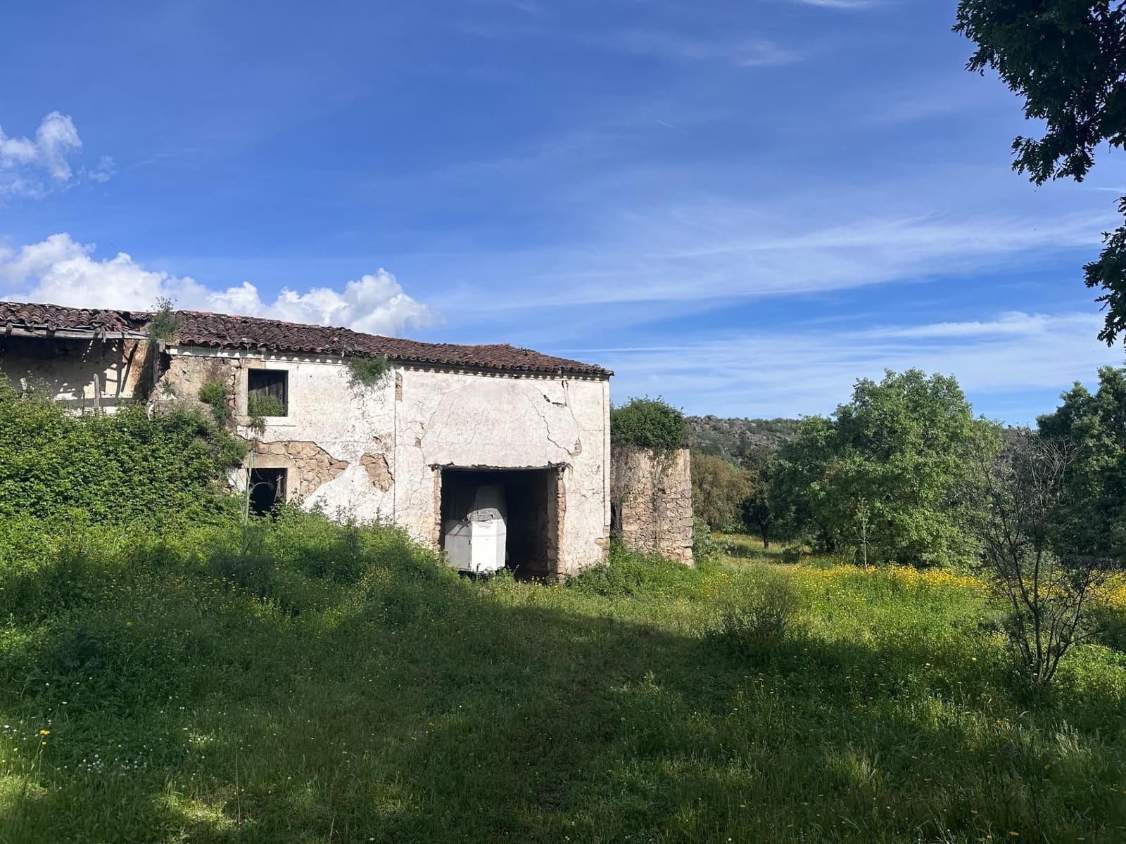 Finca/Country House for sale in Valencia de Alcantara with garage - € 85,000 (Ref: 9201898)