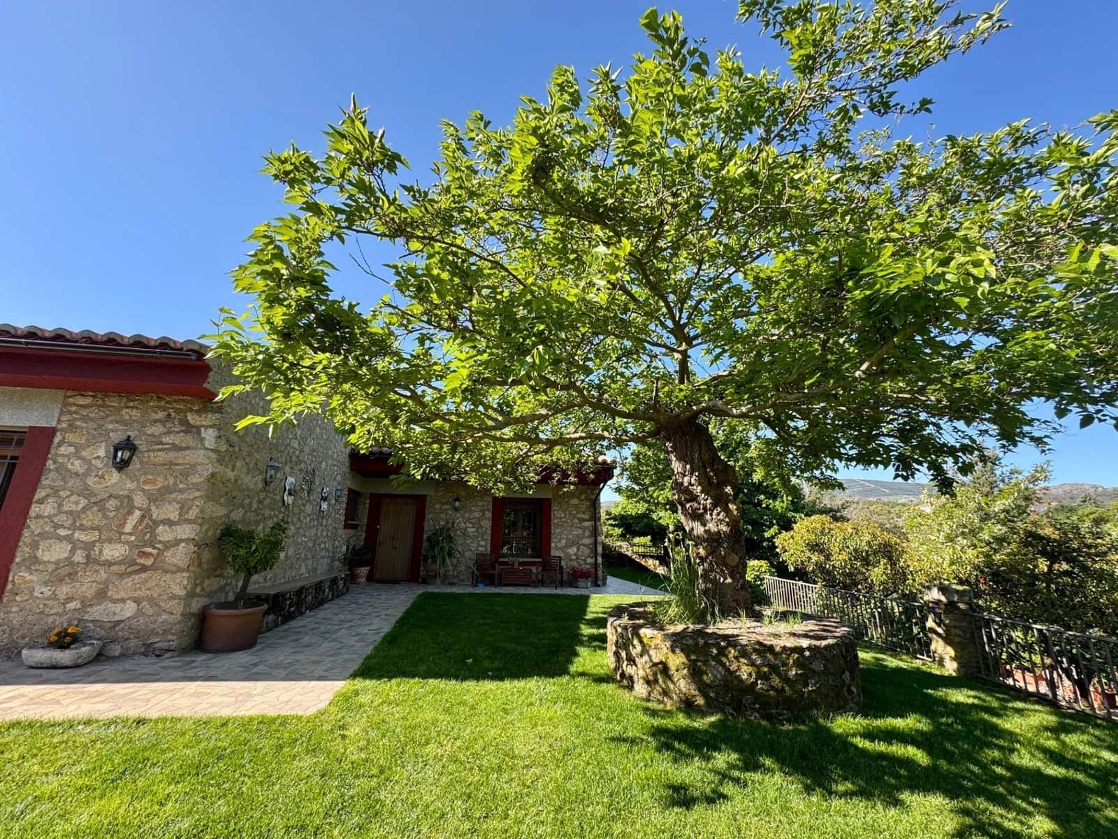 5 sypialnia Finka/Dom wiejski na sprzedaż w Valencia de Alcantara z basenem garażem - 460 000 € (Ref: 9201899)