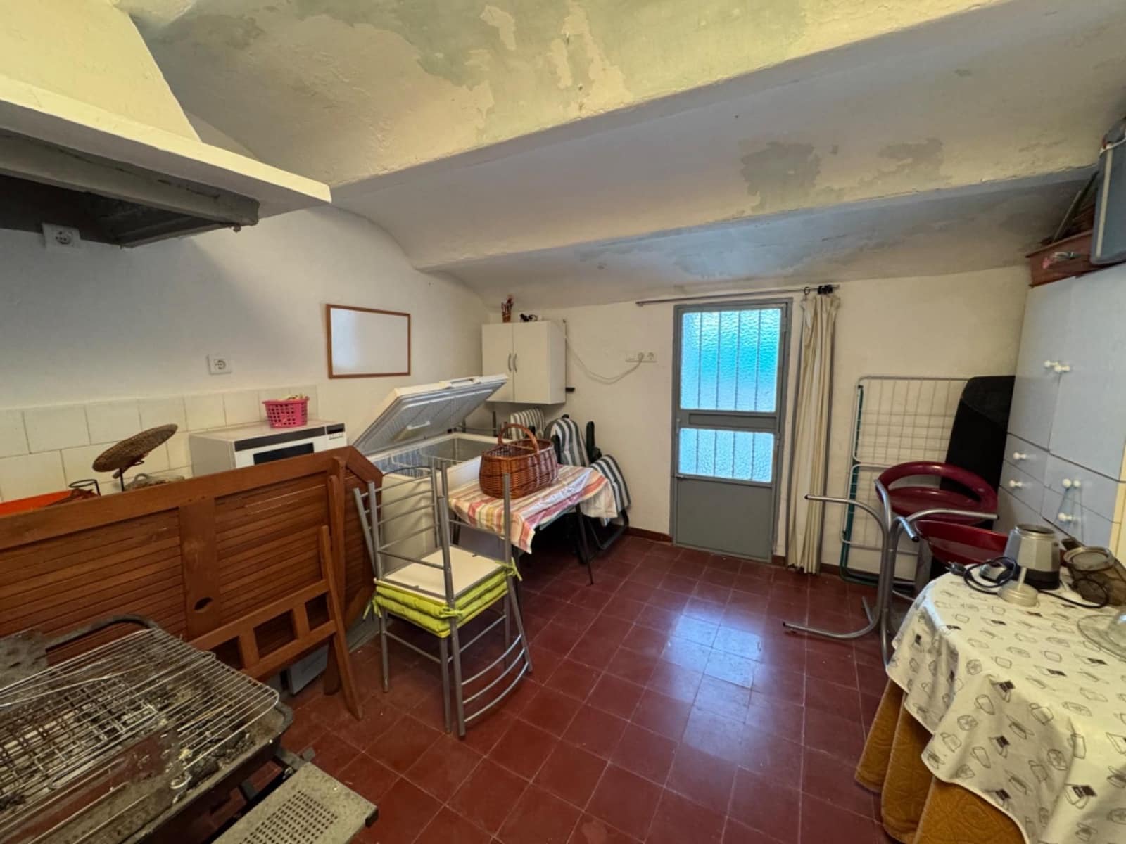4 slaapkamer Huis te koop in Alburquerque met garage - € 75.000 (Ref: 9201907)