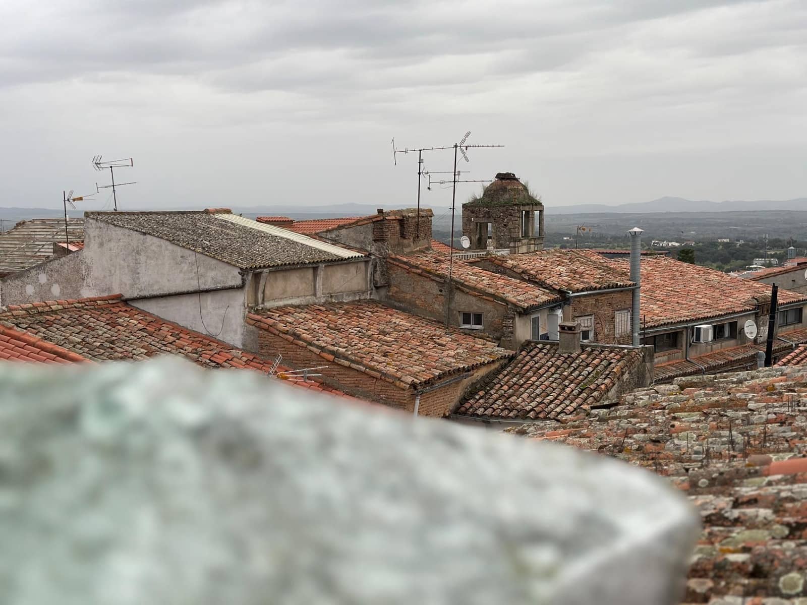 4 slaapkamer Huis te koop in Alburquerque met garage - € 75.000 (Ref: 9201907)