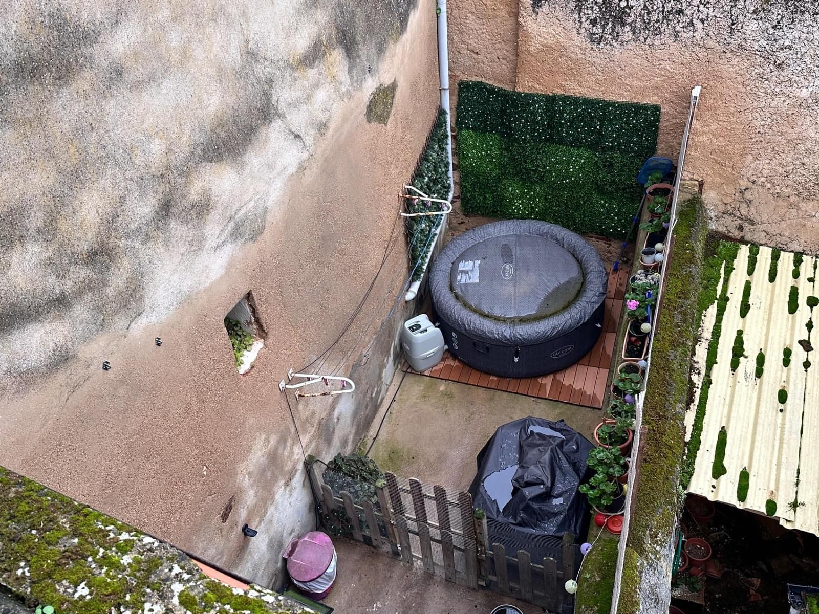 4 slaapkamer Huis te koop in Alburquerque met garage - € 75.000 (Ref: 9201907)