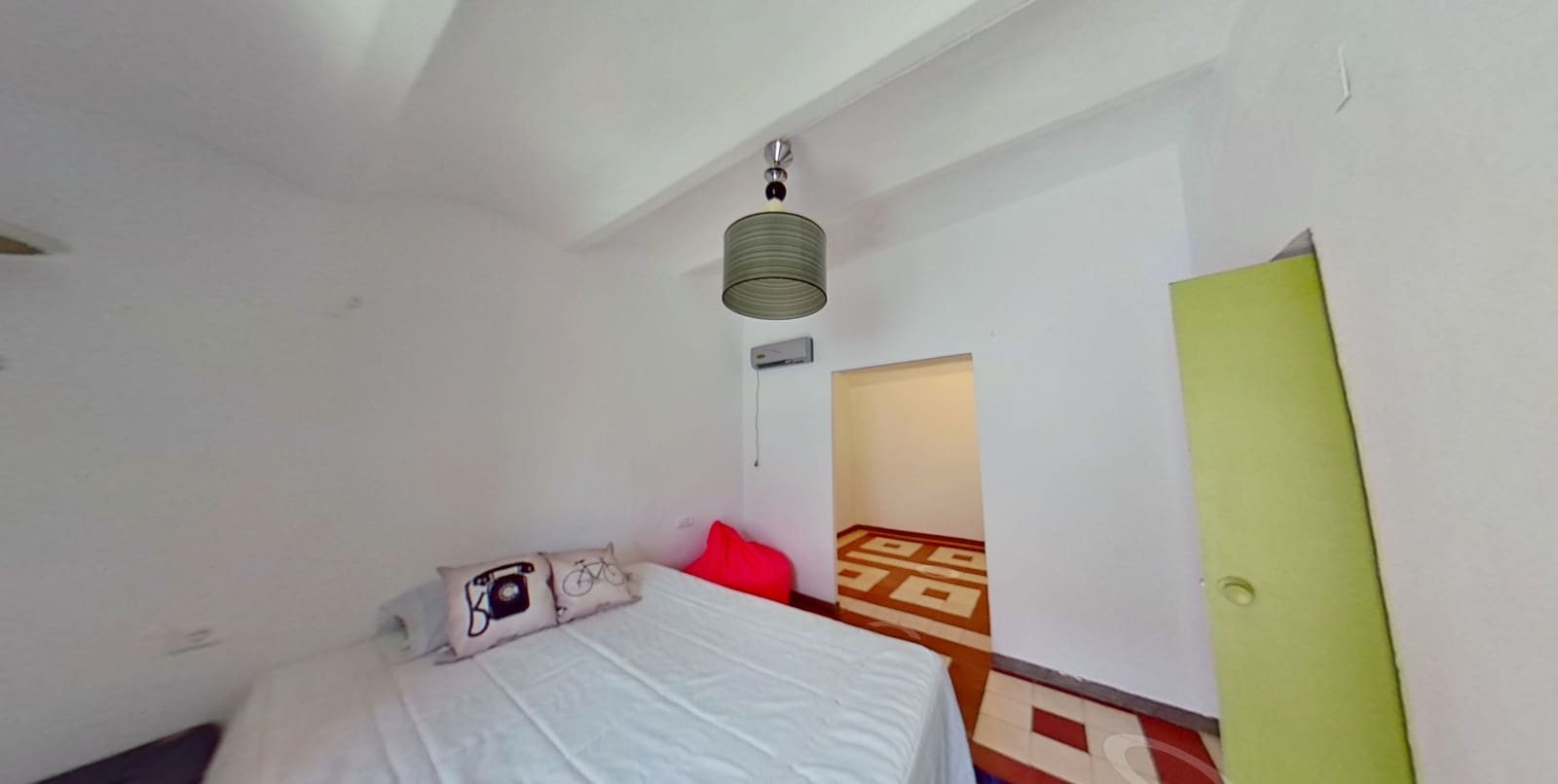 4 slaapkamer Huis te koop in Alburquerque met garage - € 62.000 (Ref: 9201907)