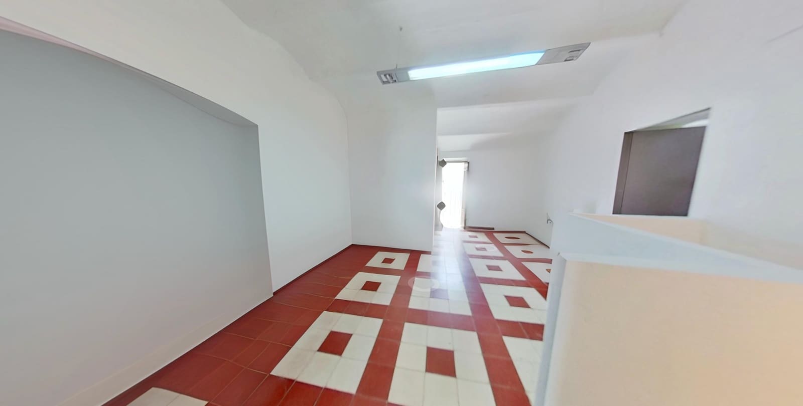 4 slaapkamer Huis te koop in Alburquerque met garage - € 62.000 (Ref: 9201907)