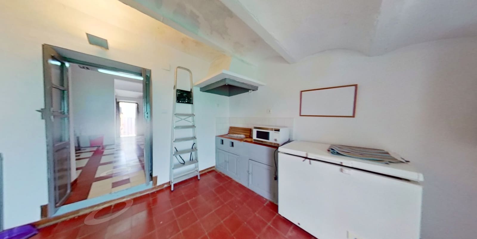 4 slaapkamer Huis te koop in Alburquerque met garage - € 62.000 (Ref: 9201907)