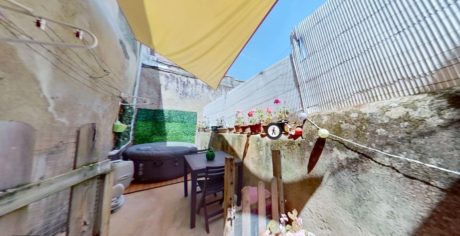 4 slaapkamer Huis te koop in Alburquerque met garage - € 62.000 (Ref: 9201907)