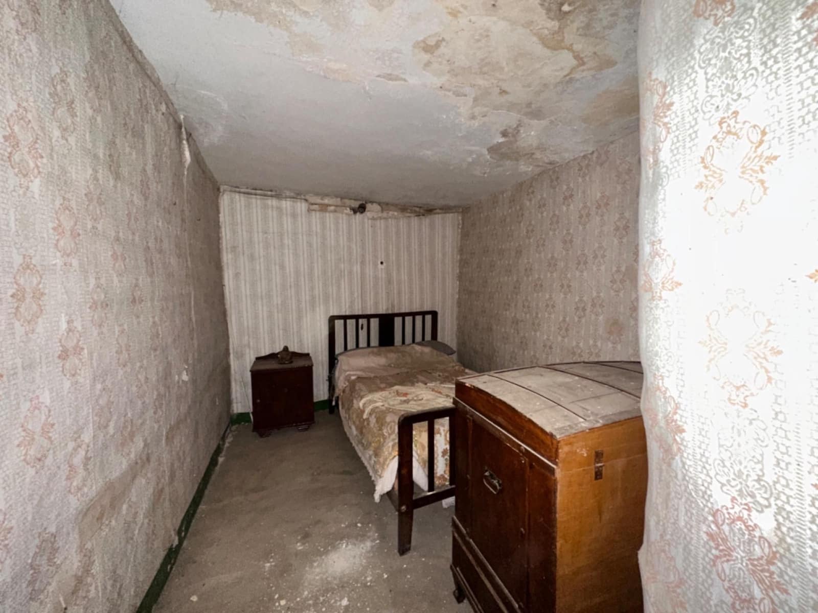 4 makuuhuone Huvila myytävänä paikassa San Vicente de Alcantara mukana 
autotalli - 10 000 € (Ref: 9201908)