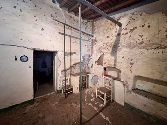 Chalet de 4 habitaciones en San Vicente de Alcántara en venta con garaje - 10.000 € (Ref: 9201908)