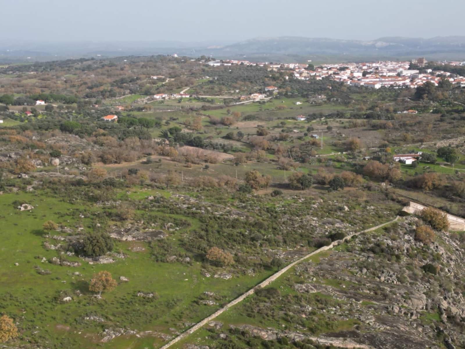 Finca/Landehus til salg i Valencia de Alcantara med garage - € 160.000 (Ref: 9201913)