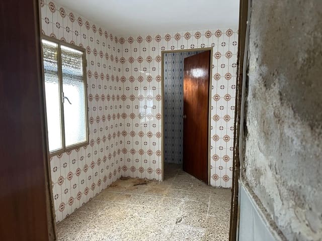 2 soverom Villa til salgs i San Vicente de Alcántara med garasje - € 19 000 (Ref: 9201914)