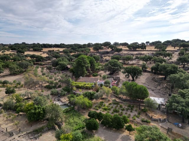 3 bedroom Finca/Country House for sale in San Vicente de Alcántara - € 98,000 (Ref: 9219712)