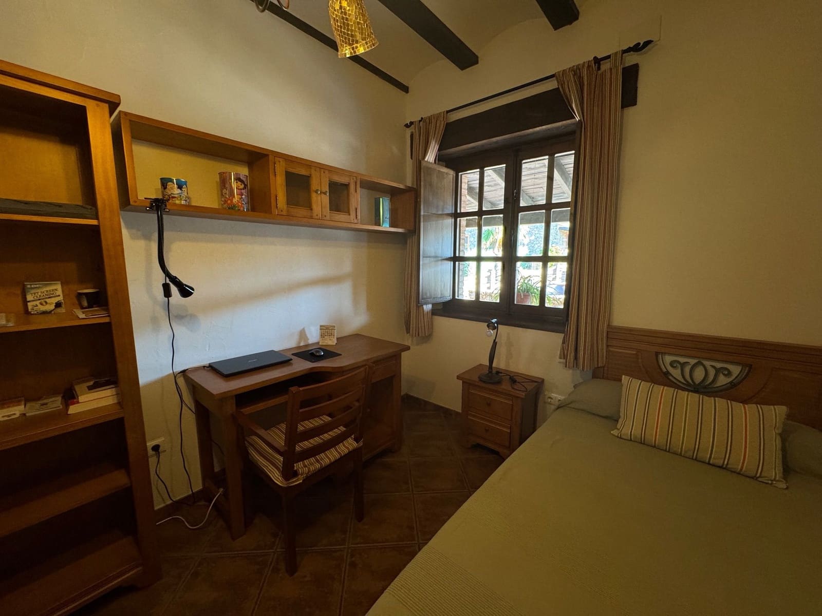 6 slaapkamer Villa te koop in San Vicente de Alcantara met garage - € 650.000 (Ref: 9303059)