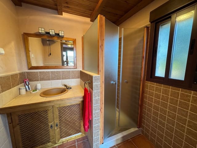 6 slaapkamer Villa te koop in San Vicente de Alcántara met garage - € 650.000 (Ref: 9303059)