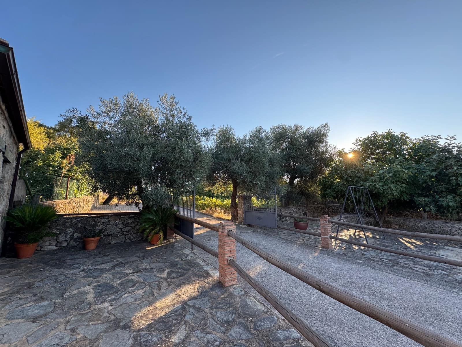 6 slaapkamer Villa te koop in San Vicente de Alcantara met garage - € 650.000 (Ref: 9303059)