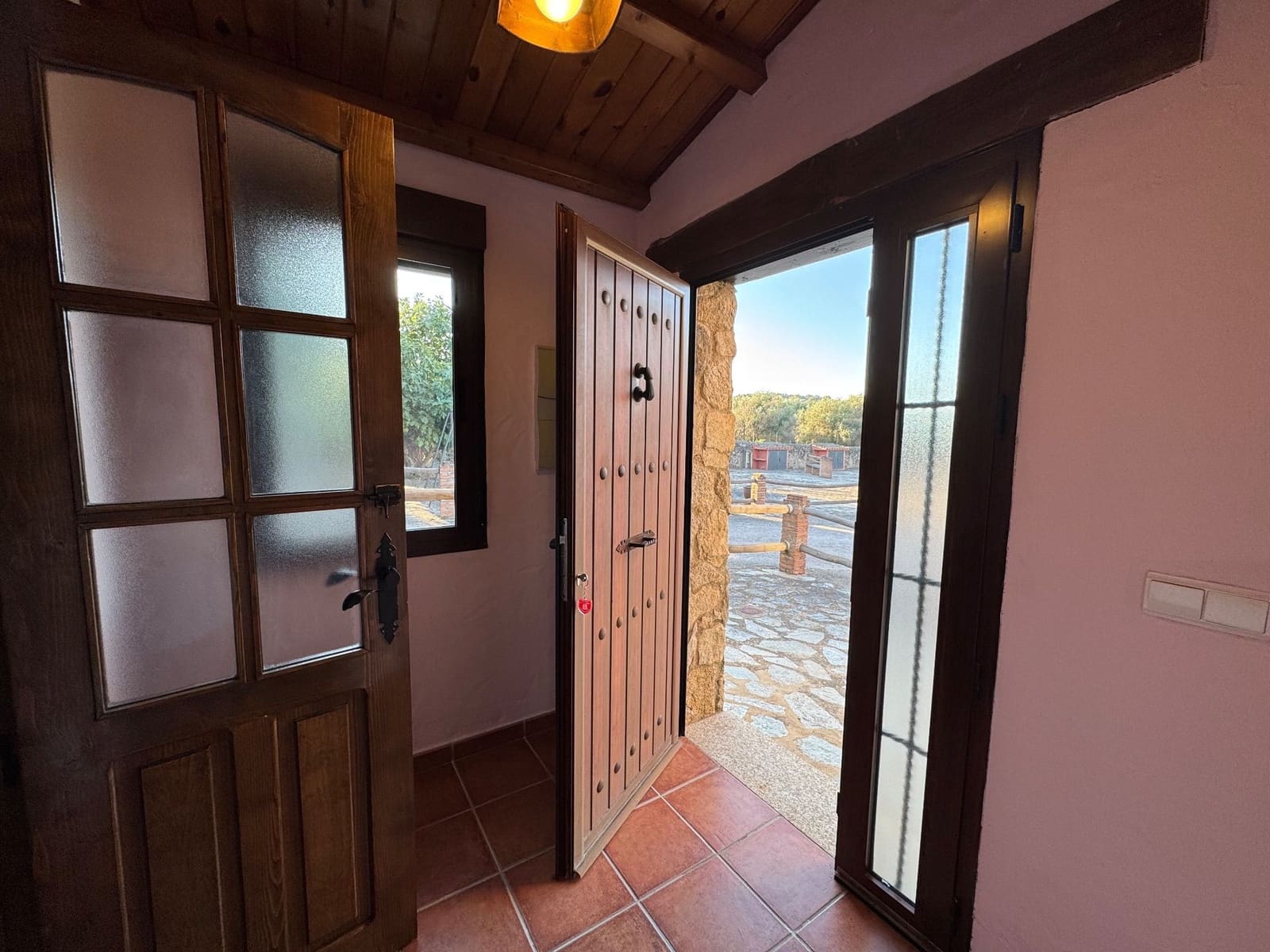 6 slaapkamer Villa te koop in San Vicente de Alcantara met garage - € 650.000 (Ref: 9303059)