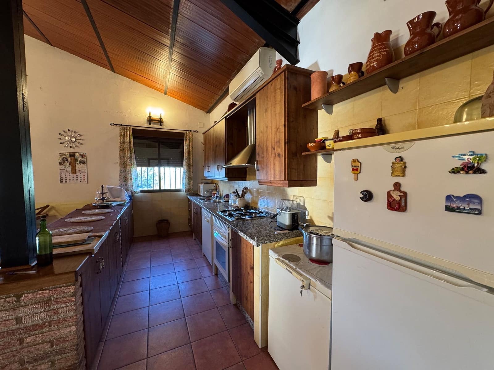 6 slaapkamer Villa te koop in San Vicente de Alcantara met garage - € 650.000 (Ref: 9303059)