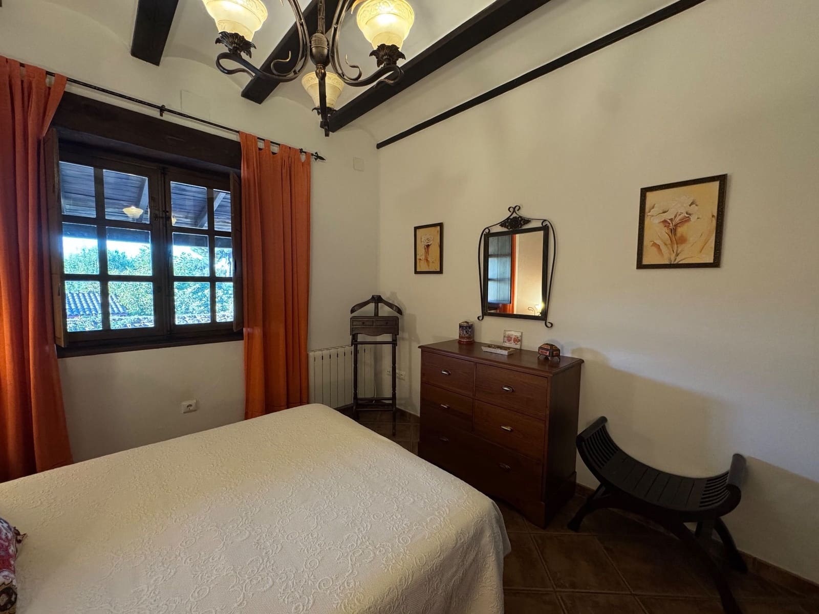 6 slaapkamer Villa te koop in San Vicente de Alcantara met garage - € 650.000 (Ref: 9303059)