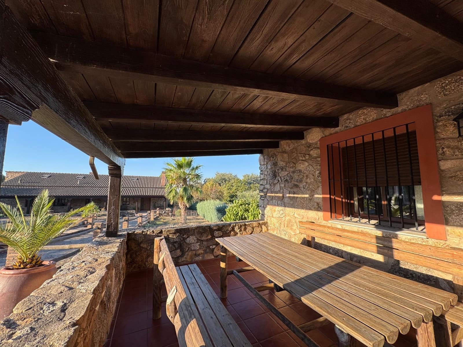 6 slaapkamer Villa te koop in San Vicente de Alcantara met garage - € 650.000 (Ref: 9303059)