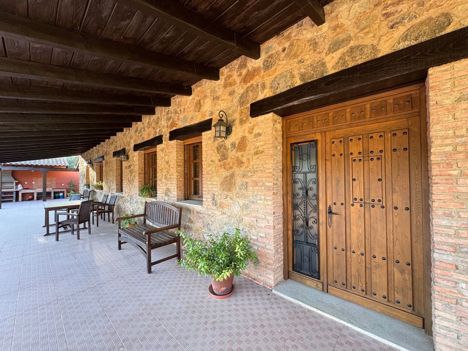 6 slaapkamer Villa te koop in San Vicente de Alcantara met garage - € 650.000 (Ref: 9303059)