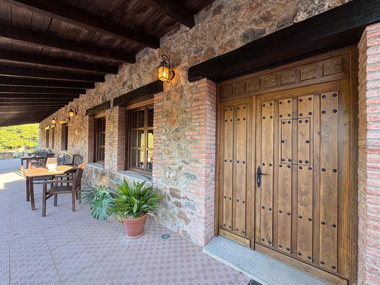 6 slaapkamer Villa te koop in San Vicente de Alcantara met garage - € 650.000 (Ref: 9303059)